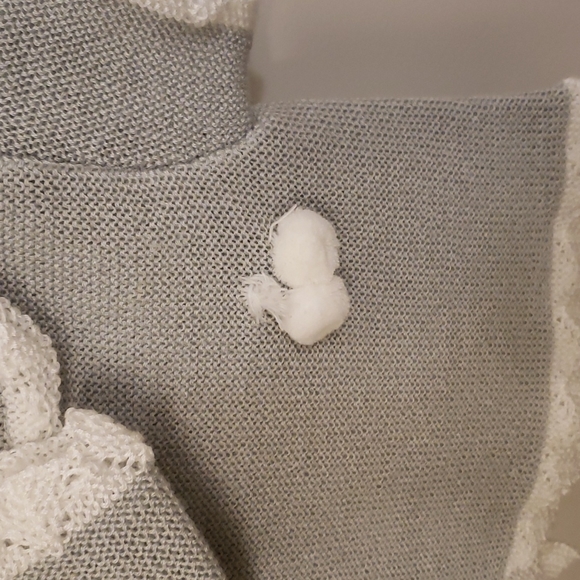 3 Piece knitted baby outfit, 6mths but more like 3-6mths - Picture 2 of 2